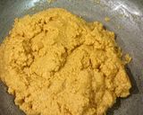 A picture of step 5 of Nolen Gurer Makha Chenar Sandesh.