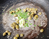 Foto del paso 8 de la receta: Filetes de trucha asalmonada a la pescadora