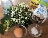 Foto del passaggio 1 della ricetta Fiori di SambucoFritti