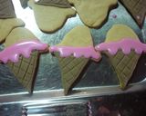 Foto del paso 3 de la receta: Masitas decoradas en forma de helado
