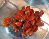 A picture of step 3 of Aloobukhara Chutney.