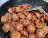 Foto langkah ke 3 dari resep Bakso mercon spesial #28.