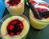 Foto del paso 8 de la receta: Vasitos de crema con cerezas y fresa