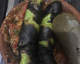 Foto langkah ke 4 dari resep Sambal Terong Bakar.