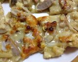 A picture of step 8 of Grilled Okara & Tofu Pizza with Ready-made Curry Sauce.