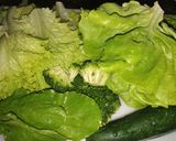 Foto del paso 1 de la receta: Ensalada verde 🥦🥒🥬🥗