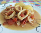 Foto del paso 4 de la receta: Calamares con tomate