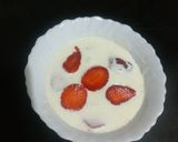A picture of step 3 of 🍓 Strawberry with fresh cream.