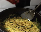 Foto langkah ke 4 dari resep Mi Goreng Ala Chef Turnip.