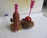 A picture of step 10 of Laughing Sausage Aliens From Outer Space.