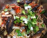 Foto langkah ke 4 dari resep 162. Ikan Tongkol Cabe Merah.