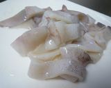A picture of step 1 of Simmered Squid and Potatoes.