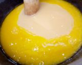 A picture of step 2 of Iloka (milk candy).
