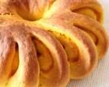 A picture of step 11 of Flower Shaped Bread with Kabocha Squash Paste.