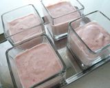 A picture of step 6 of Strawberry Mousse.