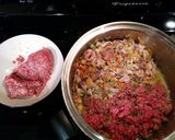 A picture of step 4 of Traditional Bolognese Spaghetti Sauce.