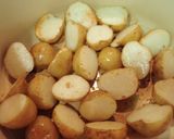 A picture of step 4 of Simmered Spring Potatoes and Green Beans.