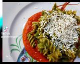 Foto del passaggio 5 della ricetta Fusilli proteici e carciofi su salsa di pomodori secchi
