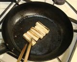 A picture of step 4 of Hitsumabushi-style Chicken over Rice.