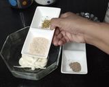 A picture of step 5 of Chicken shawarma pockets.