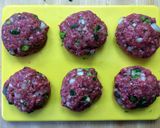 A picture of step 5 of Homemade Burger Patty.