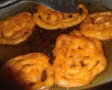 A picture of step 3 of Jalebi.