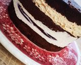 Pas rețetă Tort blat umed crema de caramel și mascarpone cu ciocolata albă 5 fotografie
