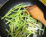 芹菜章魚的食譜步驟4照片