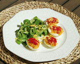 Foto del paso 10 de la receta: Huevos rellenos con pimientos