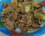 Foto langkah ke 5 dari resep Gyudon / Beef Bowl (daging sapi masak bombay ala Yo**i*oya).