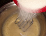 Foto del paso 1 de la receta: Torta de mousse de chocolate y mousse de dulce de leche