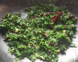A picture of step 4 of Lasuni methi or Garlic methi.