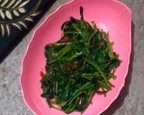 Foto langkah ke 4 dari resep Tumis kangkung belacan.