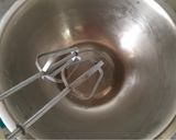 Foto del paso 3 de la receta: HELADO CREMOSO DE FRUTILLA 🍦🍓