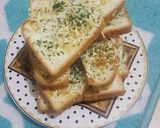 Foto langkah ke 6 dari resep Garlic Bread.