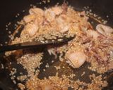 Foto del paso 4 de la receta: Arroz con marisco al pisto