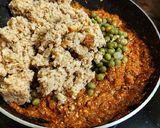 A picture of step 6 of Soya Chunk keema.