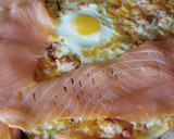 Foto del paso 6 de la receta: Pizza berenjena, huevo y salmón