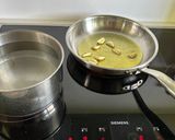 Foto del paso 1 de la receta: Pasta integral con cherrys, brócoli y ricotta