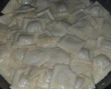 Foto del paso 1 de la receta: Ravioles con salsa de queso y manteca