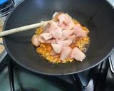 Une image de l'étape 5 de Poulet aux poivrons rouges crème et parmesan.