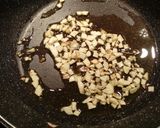 Foto del paso 2 de la receta: Raviolis cinco queso con crema de albahaca