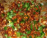 A picture of step 5 of Crunchy chicken filo cigars.