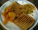 A picture of step 9 of Grilled maggi sandwich.