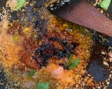 Gambar langkah 3 resipi Nasi goreng tomyam campak2.