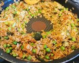 Fokhagymás királyrák pirított zöldséges-tojásos rizzsel recept fázis 3 fotója