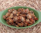 Foto langkah ke 3 dari resep Tumis Kerang Dara.