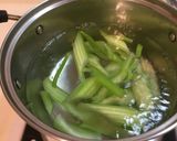 雞腿雙菇炒時蔬的食譜步驟3照片