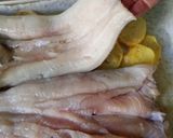 Foto del paso 4 de la receta: Merluza al horno con patatas panadera