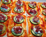 Foto del paso 8 de la receta: Mini pizzas de calabacín, jamón y queso Philadelphia